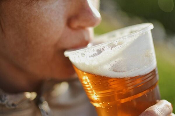 Czy piwo podnosi cukier? Fakty i mity o alkoholu